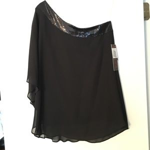 Sofia Vergara black dressy one shoulder top